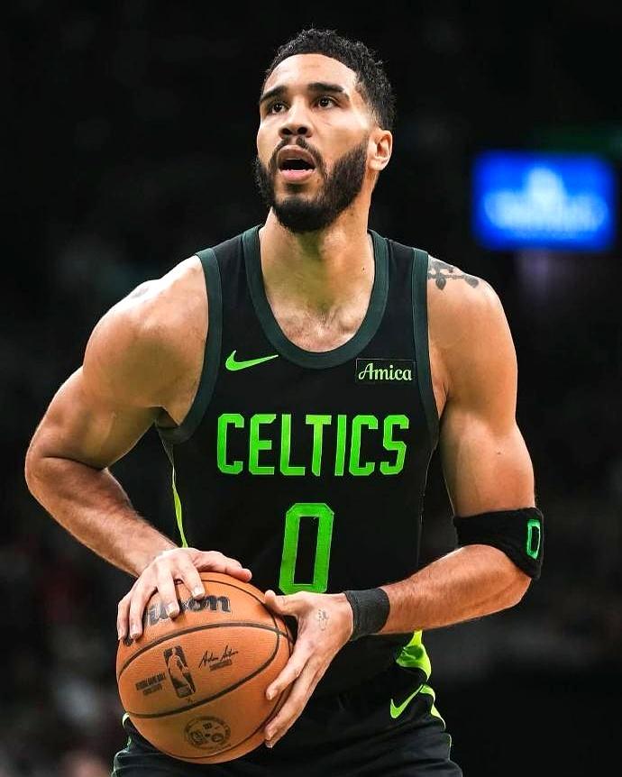 包含重磅！塔图姆连续三场比赛得分超过绝杀风云突变多伦多猛龙国际比赛日豪取连胜，巴特勒在IG比赛中回归赛场的词条